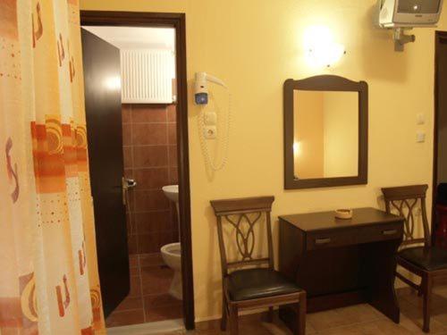 Hotel Figalia กาลาเนรา ภายนอก รูปภาพ